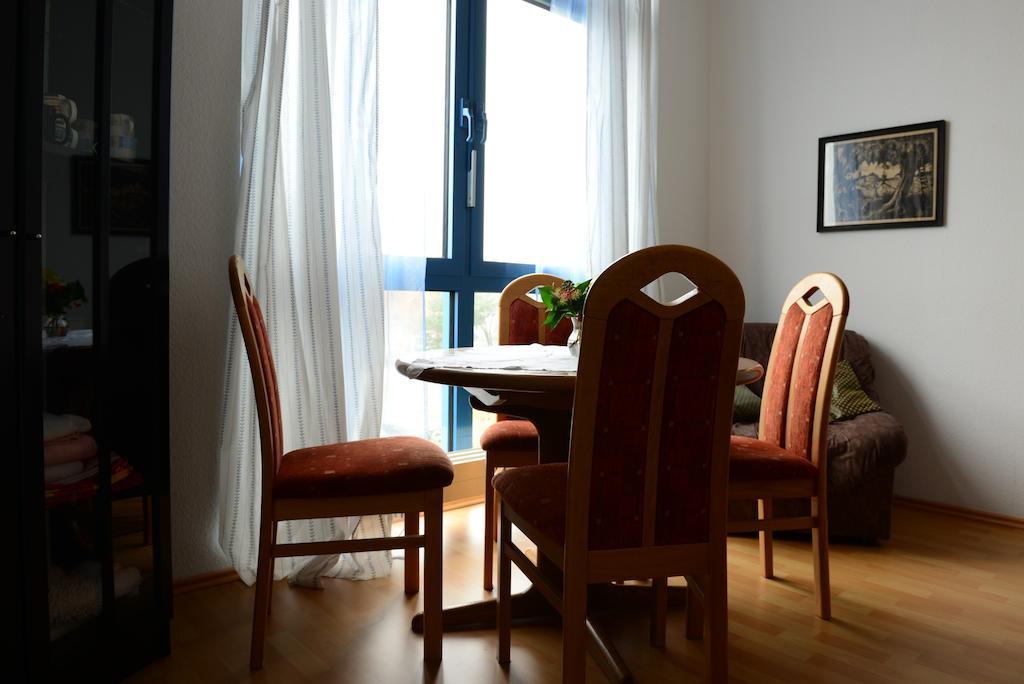 Monteur Und Messewohnung Rodgau Habitación foto